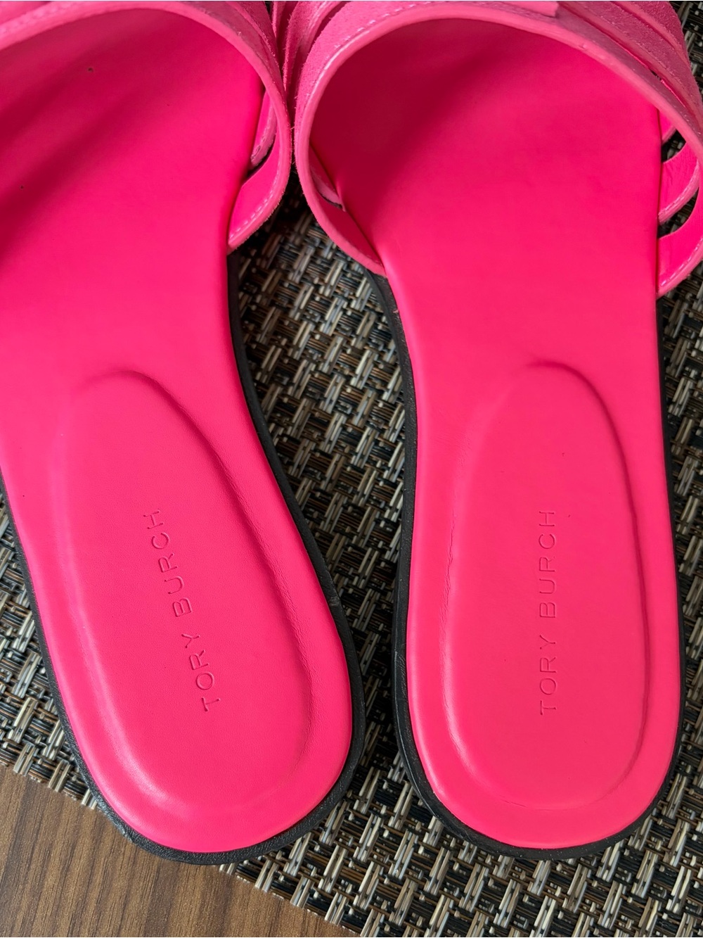 Tory Burch Ines Slide Fuchsia Suede size 7.5 - Picture 5 of 10